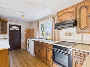 Kitchen- click for photo gallery